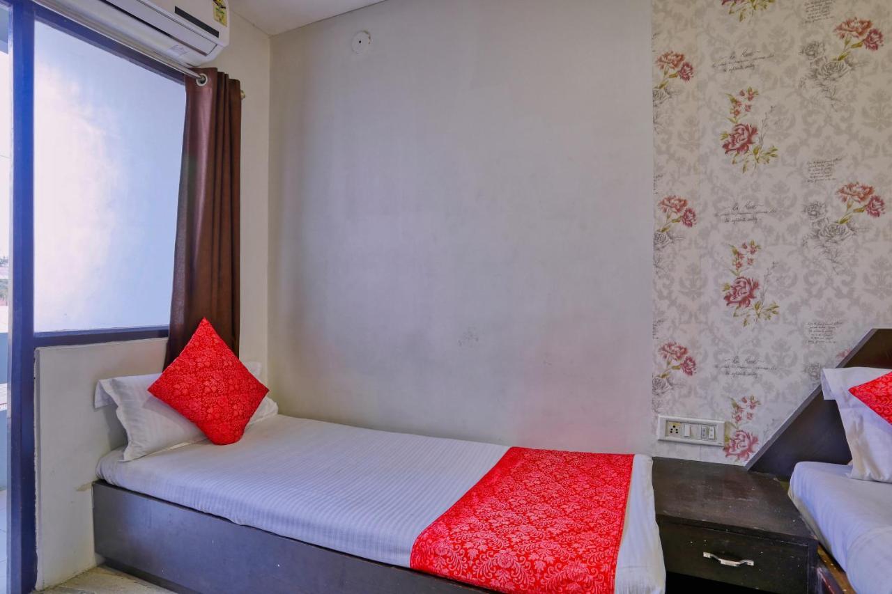 Hotel Galaxy Indore Exterior foto